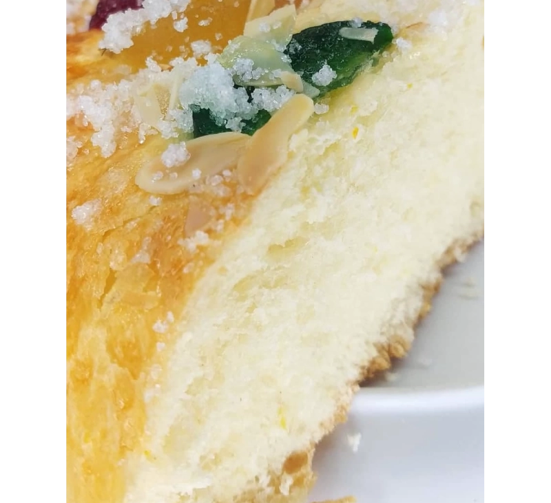 Roscón de reyes esponjoso después de dos días