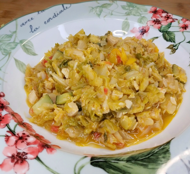 Videoreceta de guiso de repollo con pavo y calabacín