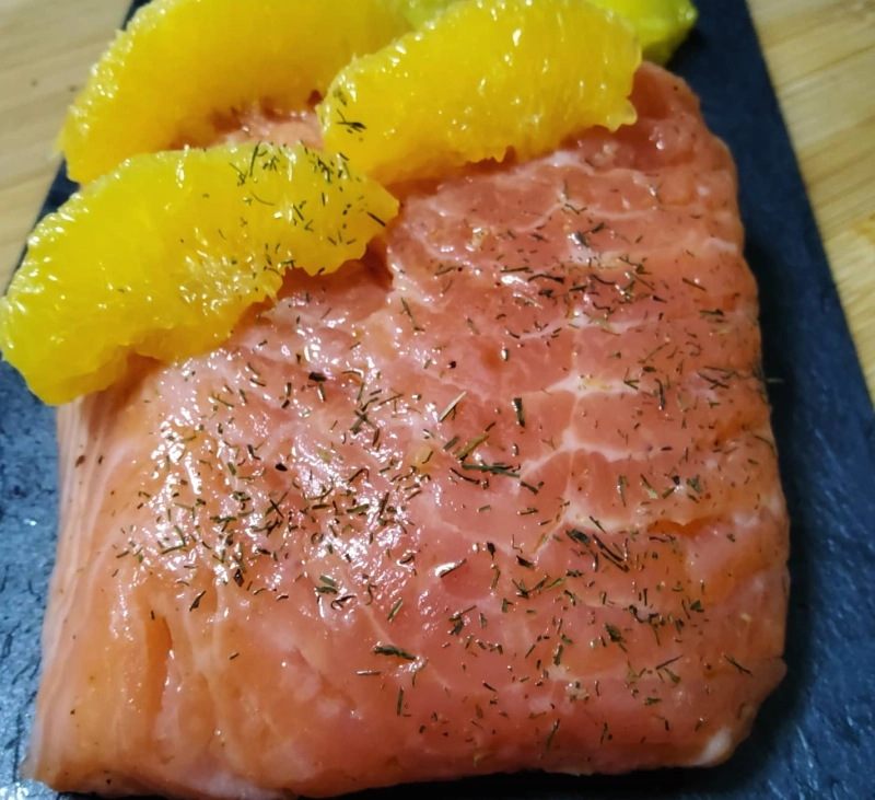 Salmón a baja temperatura utiliza el cubrecuchillas