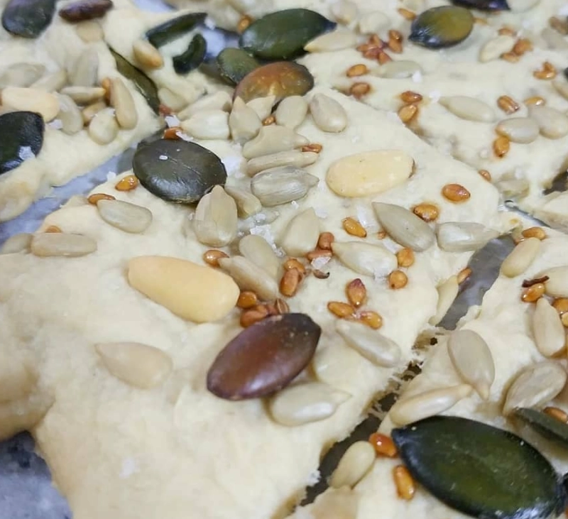 Galletas saladas con semillas