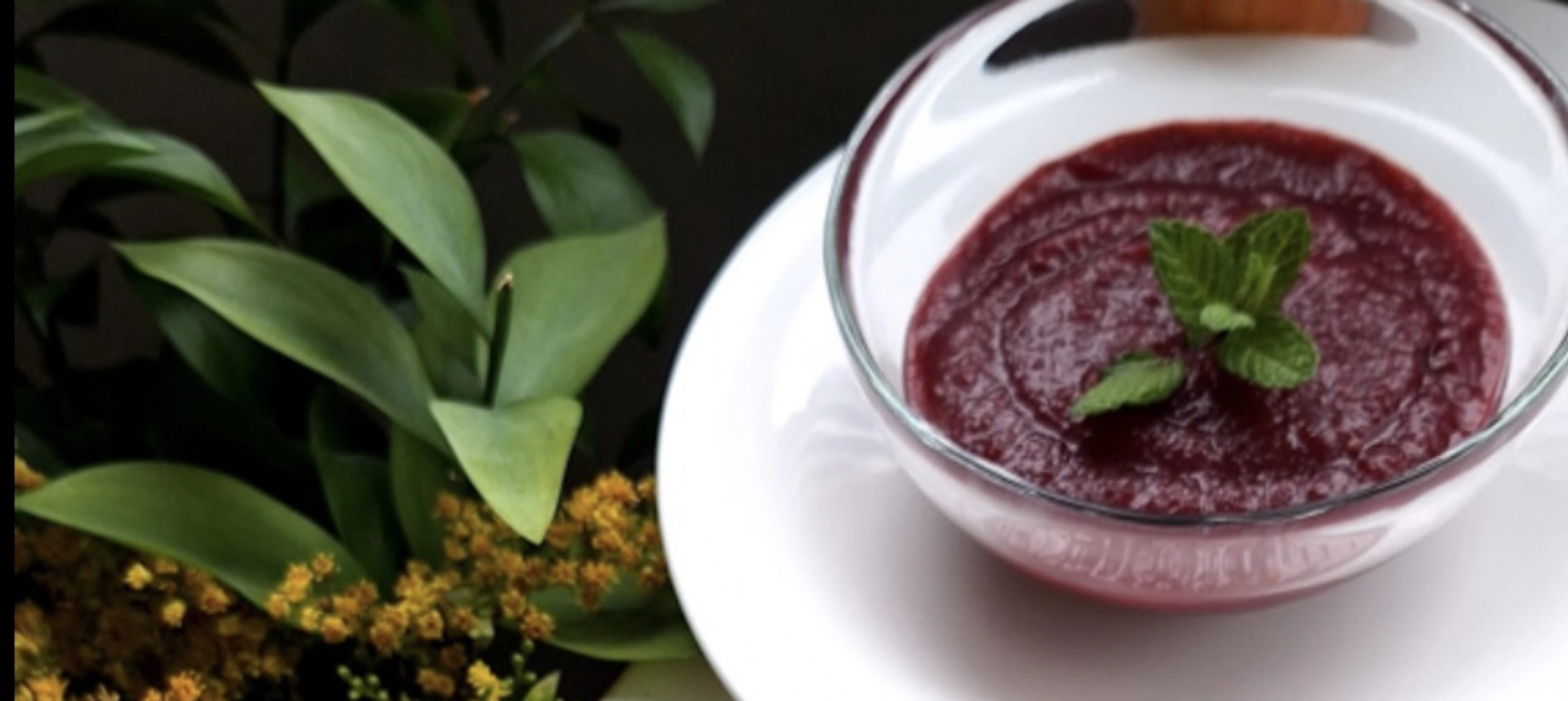 Compota de manzana y arándanos sin azúcar