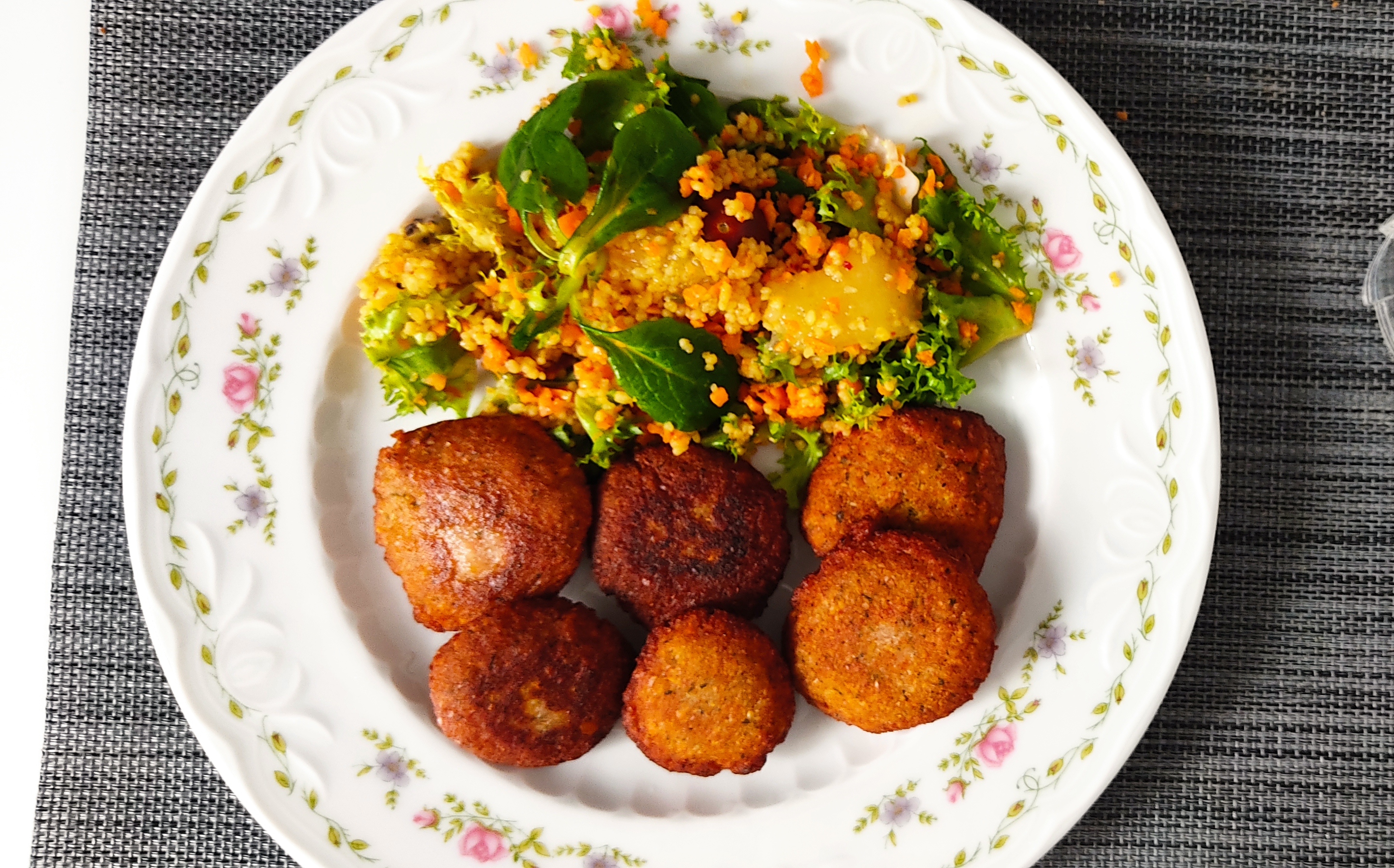 Poke Bol Con Falafel De Lentejas Y Granada Cookidoo La